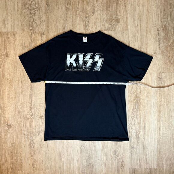 KISS Band T-Shirt Metal Logo Black XL Rock Music Fruit Of The Loom Tee - Picture 4 of 5